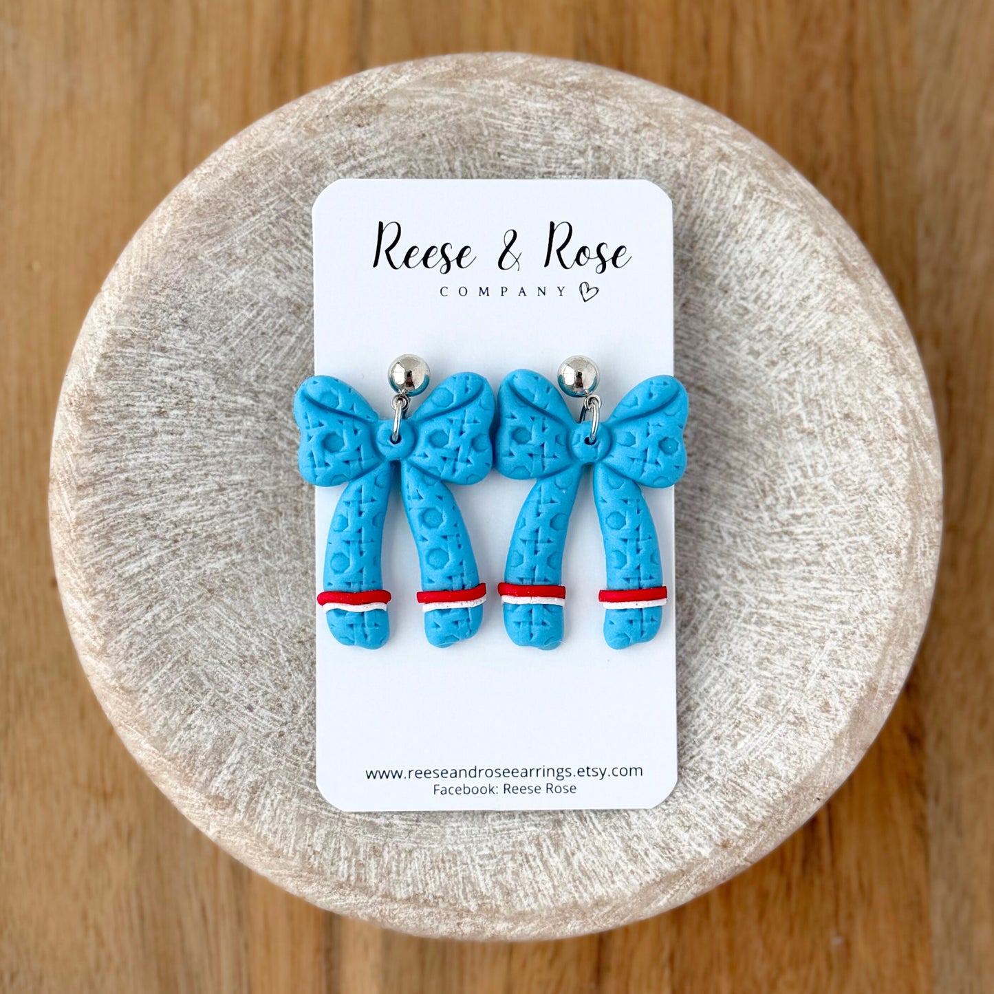 Kings Knights Bow earrings